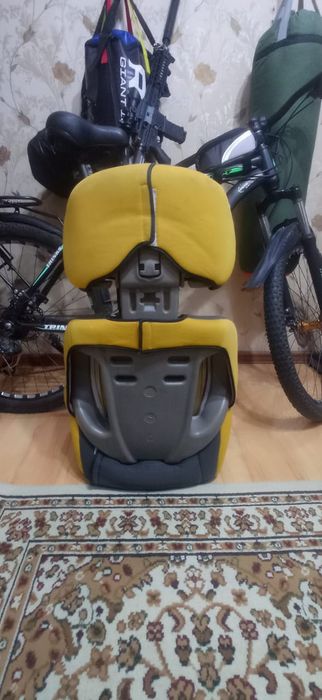 Продам срочно автокресло