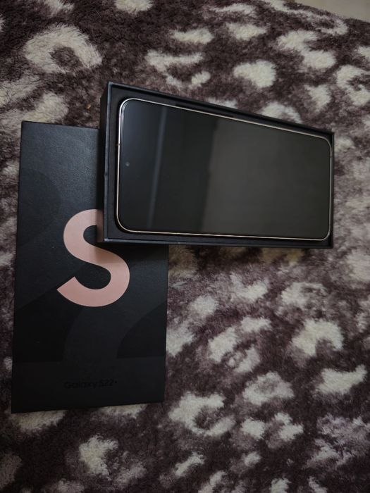 Продам телефон Samsung S22+/plus
