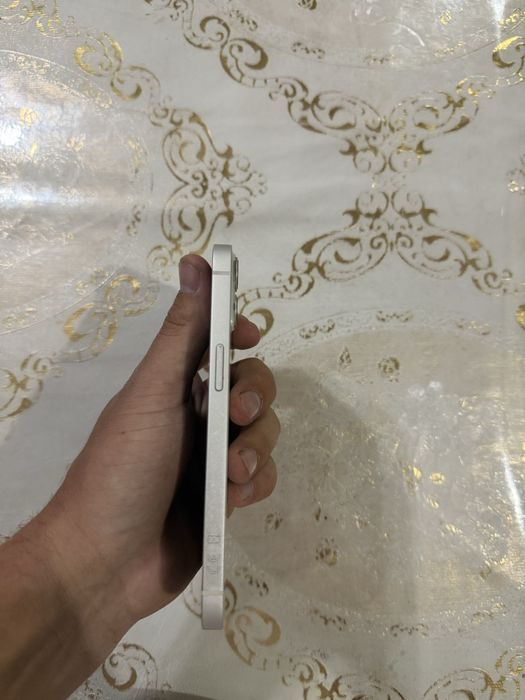 Продам iphone 13
