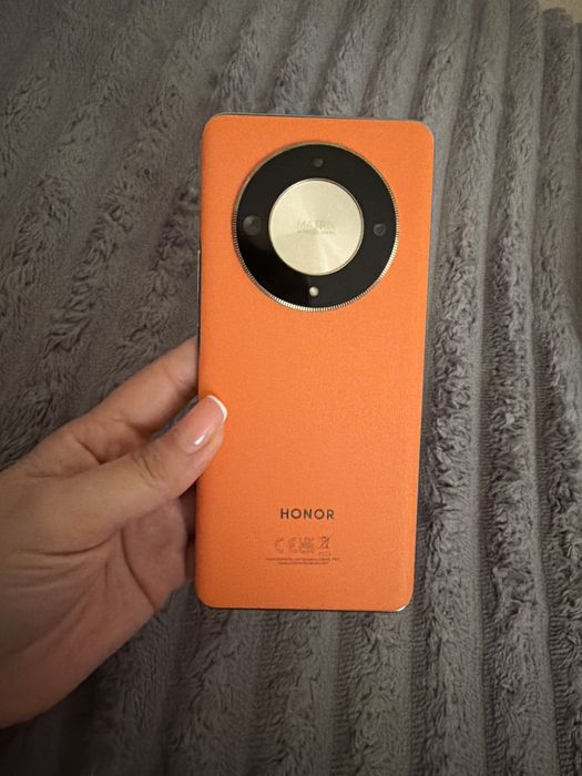 Продам телефон honor x9b