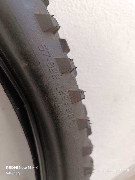 2 броя външни гуми за планински велосипед Schwalbe 29x2.25 MTB