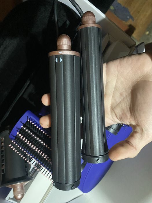 Продам Dyson пользовались 3 месяца