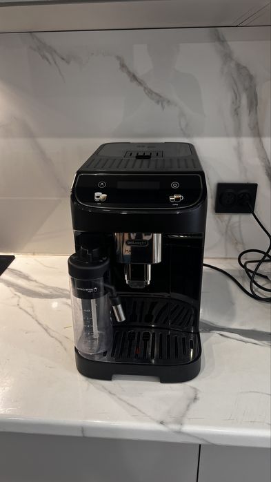 Delonghi кофе машина