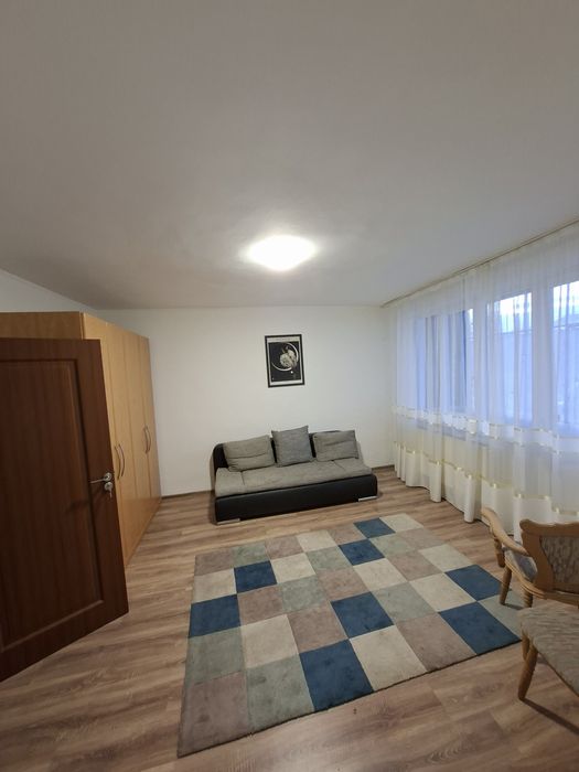 Inchiriez apartament 2 camera vis a vis de scoala nr.4