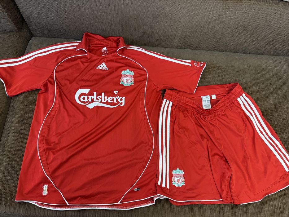 Echipament Oficial Liverpool FC LFC original Adidas mărimea L