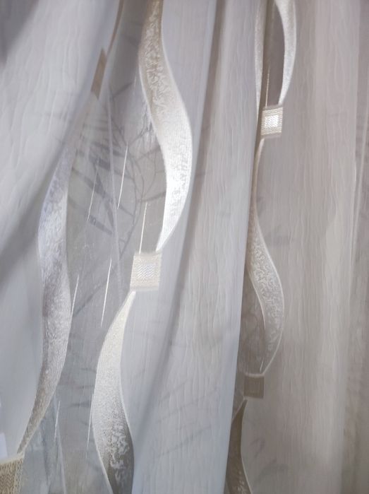 Продам тюль б/у  на окна