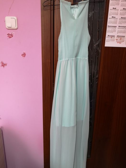 Продавам   Дълга рокля