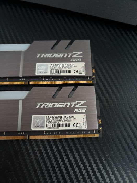 Рам G.SKILL  Trident Z rgb 32GB F4-3200C15S-16GTZR