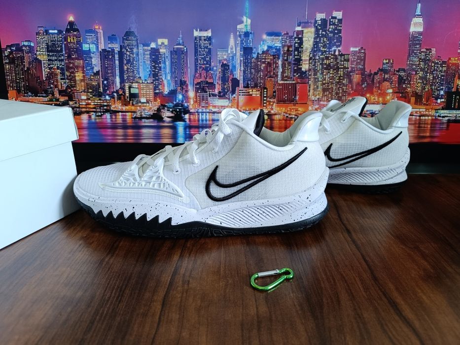 Кроссовки NIKE Kure Low 4 tb Promo