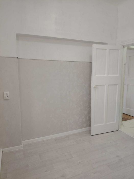 Продам 2-х ком.квартиру 1/2эт, 60кв.м, пр. Ауэзова д.33