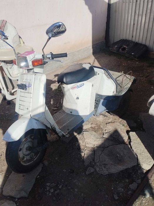 Мапед HONDA DIO трех цикл