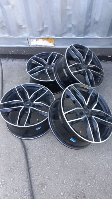 Шины с дисками 235/60/18