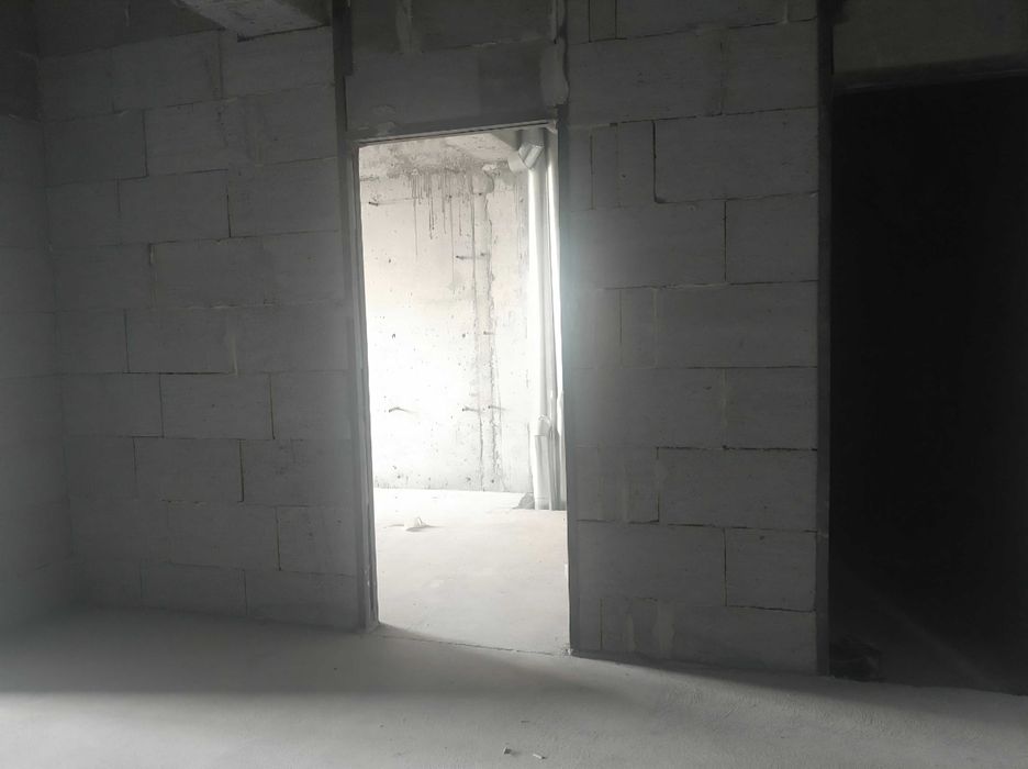 Срочно новастройка 79 кв. 3 ком.