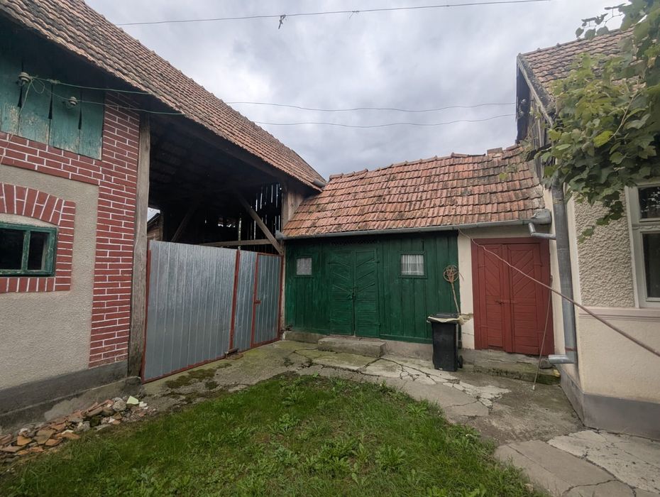 Casa de vânzare Ogra, Mureș - 4 camere, anexe, 23.5 ari teren
