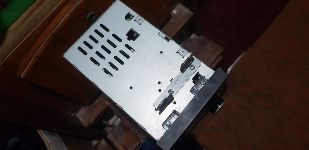 Магнитофон сотилади