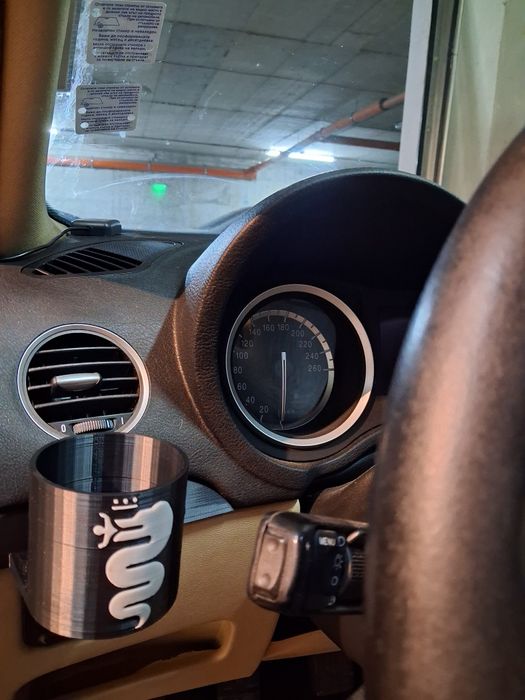 Поставка за чаша alfa romeo 159