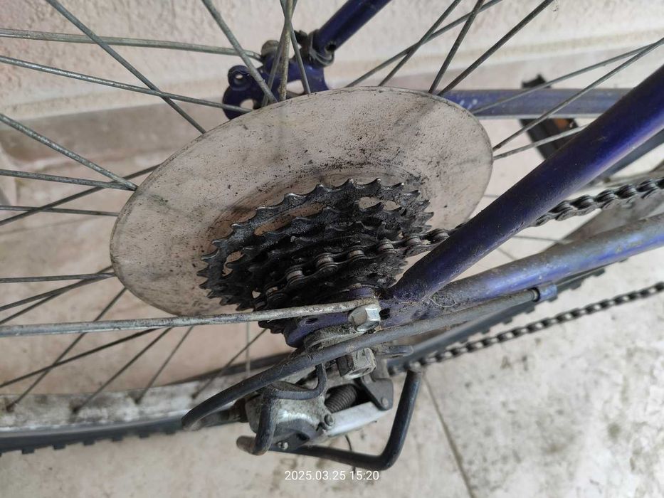 Bicicleta MGI Alternative 26 inch marime medie 48 cm 18 viteze roti