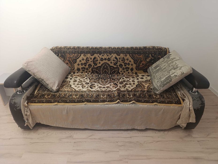 Диван б/у еврокнижка