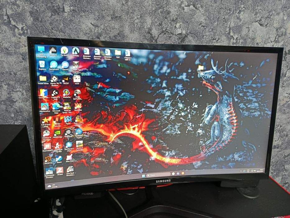 Монитор Samsung .