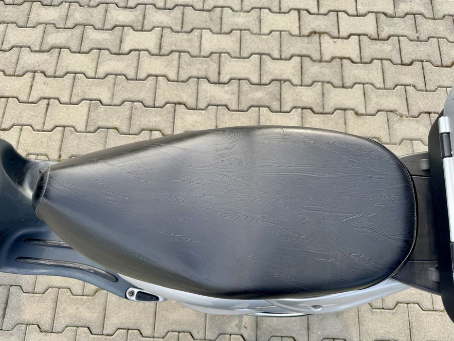 Продавам скутер Piaggio liberty 200i 2004г