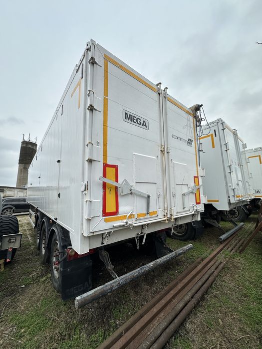 Remorca MEGA bine intretinuta 55m3