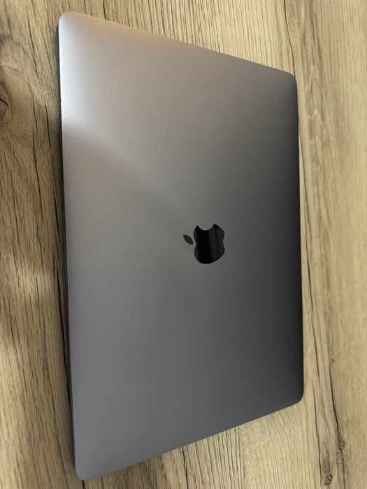 Apple MacBook Pro 13-inch 2017 * Space gray * i5 8gb Ram