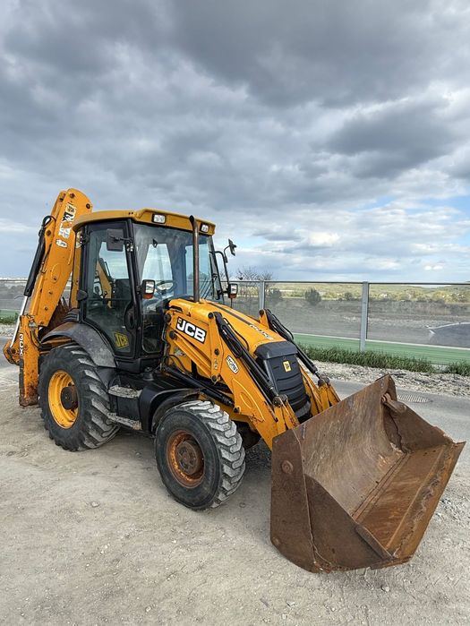 Buldoexcavator JCB 3CX AN 2010