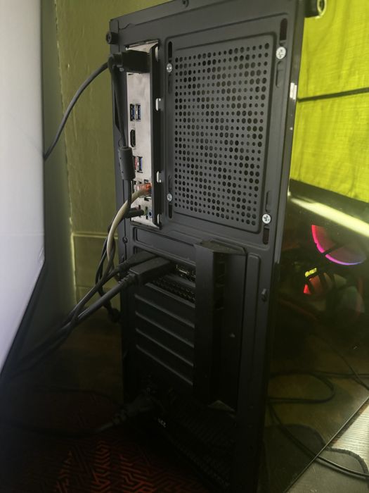Геймърски компютър RTX3060 Intel Core i7-10700