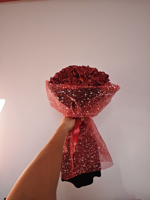 Мече от рози и букети