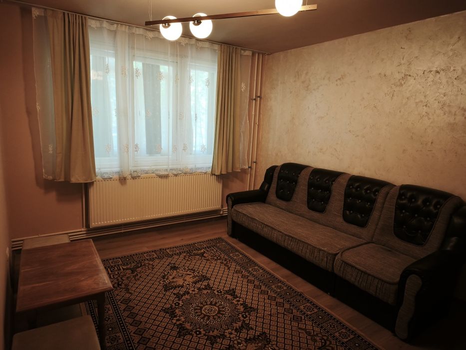 Dau in chirie apartament 2 camere Calea București
