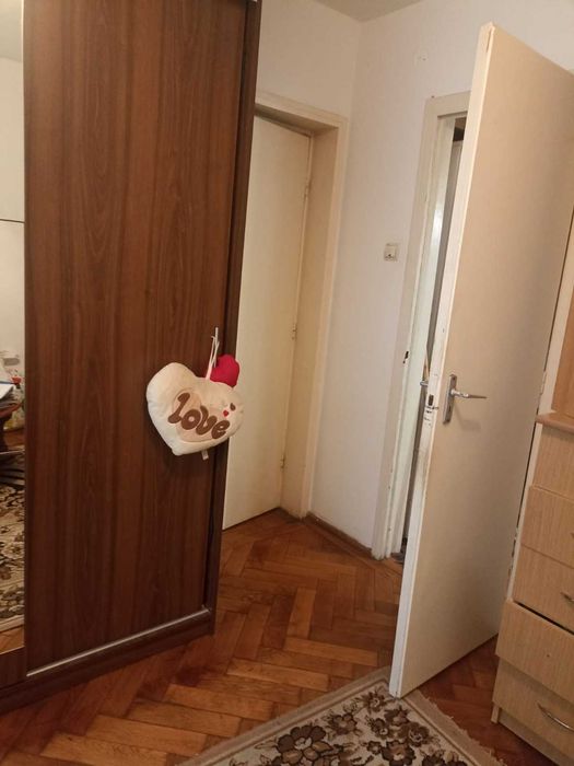 Vând apartament cu 3 camere, ultracentral