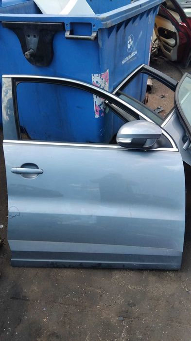Usa dreapta fata Volkswagen Tiguan an 2009
