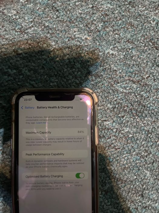 iPhone 11, Culoare-Mov