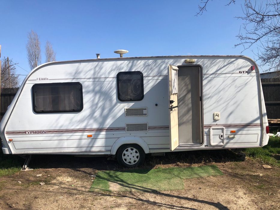 Rulotă Elddis Typhoon GTX – 6 m – complet utilată