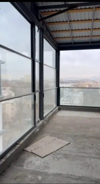 Продается новостройка в Мирзо Улугбекском районе 337 КВ.м