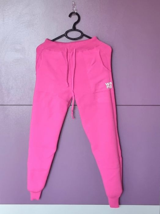 Дамски спортен екип