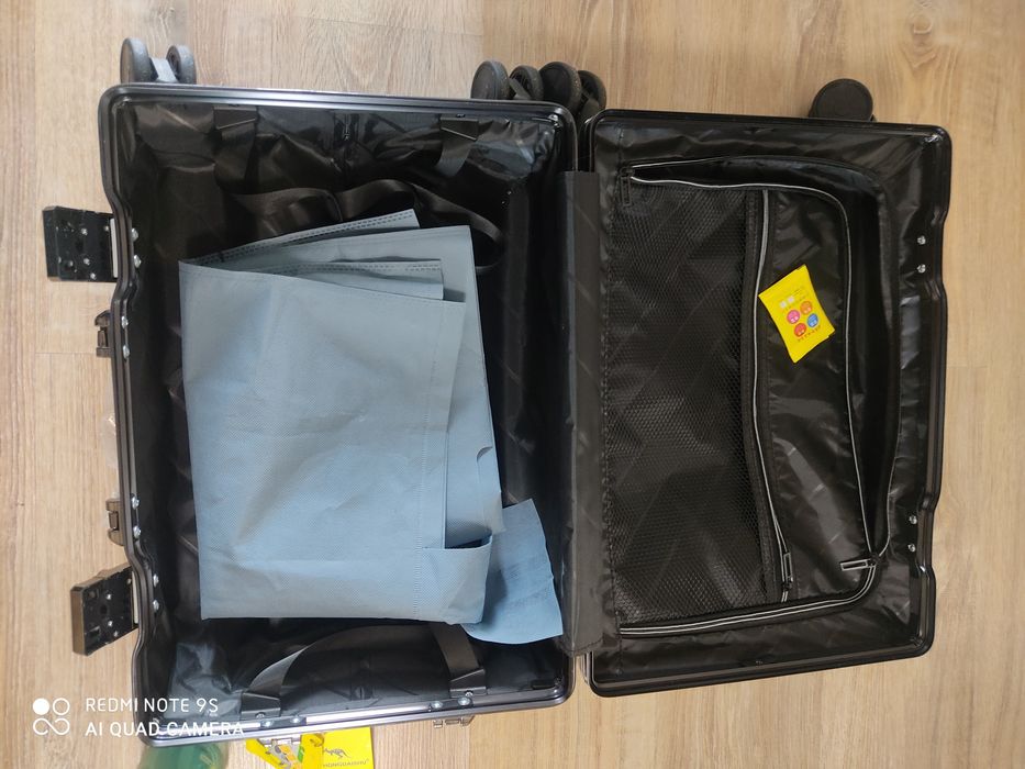 Чемодан новый качество супер