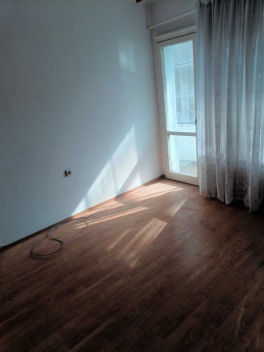 Н-2-100-Дава се под наем двустаен апартамент в Идеален център!