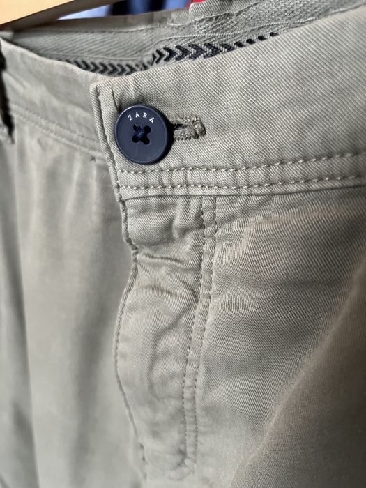 Pantaloni Chino Zara