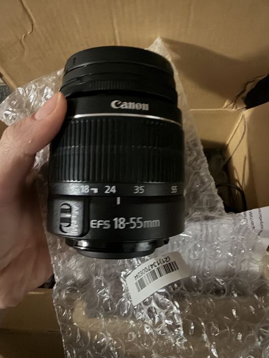 Камера Canon EOS 600D