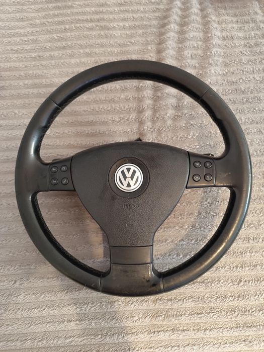 Volan VW utilizat in stare buna