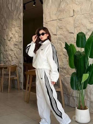 В наличии хит продаж спортивная Adidas в стиле 90x