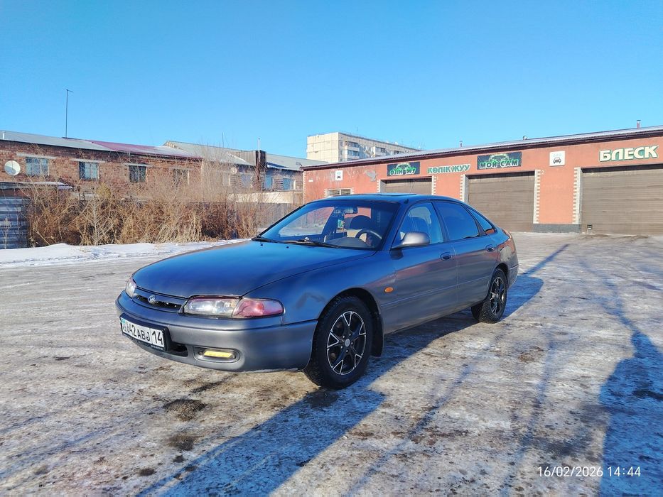 Продам Мазду Кронос