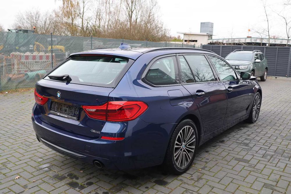 2018 BMW 520d Sport Line Break Automatic AVARIAT