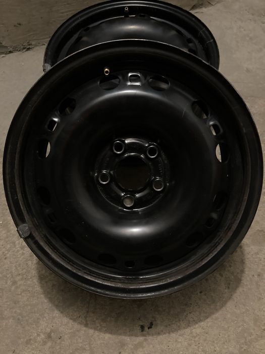 Продам штампованные диски R15