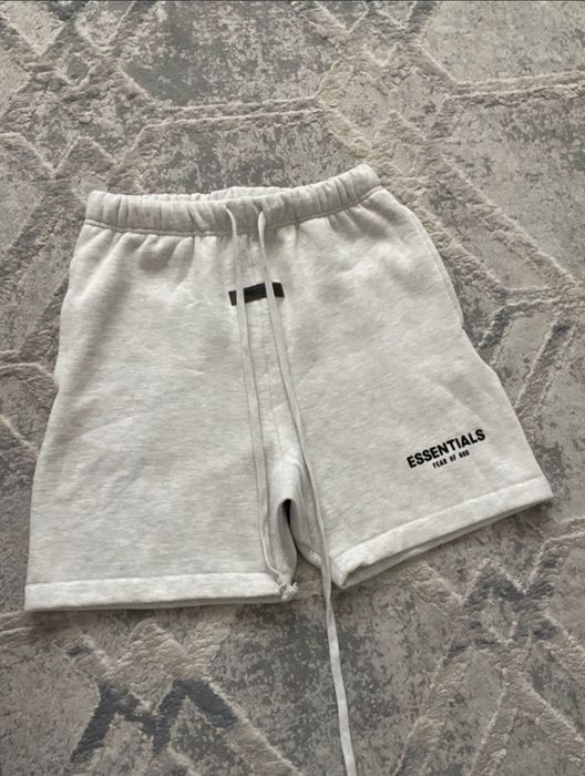 Pantsloni essentials