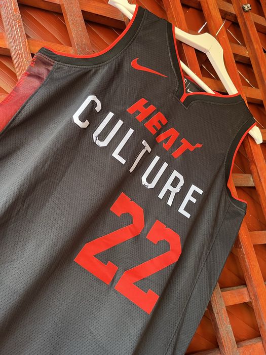 Compleu miami heat rosu - Butler 22