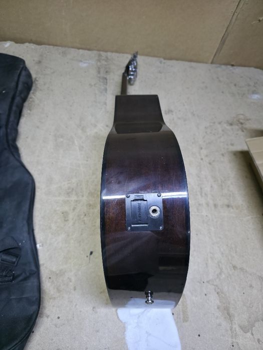 Электроакустическую гитара Fender CD-60CE NAT