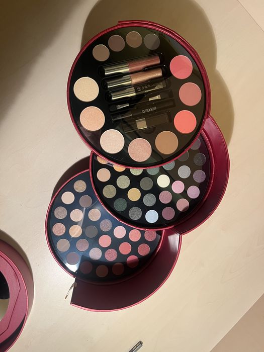 Kit de Machiaje DOUGLAS