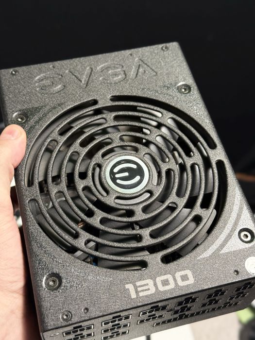 EVGA G2 1300w легендарный блок питания
